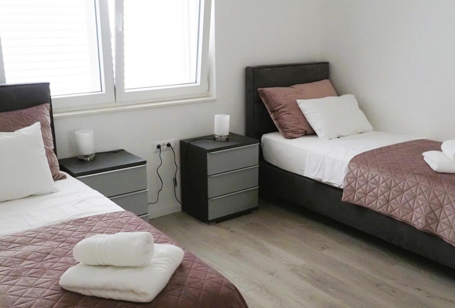 Arte Oliva Bed & Breakfast Grebastica Luaran gambar
